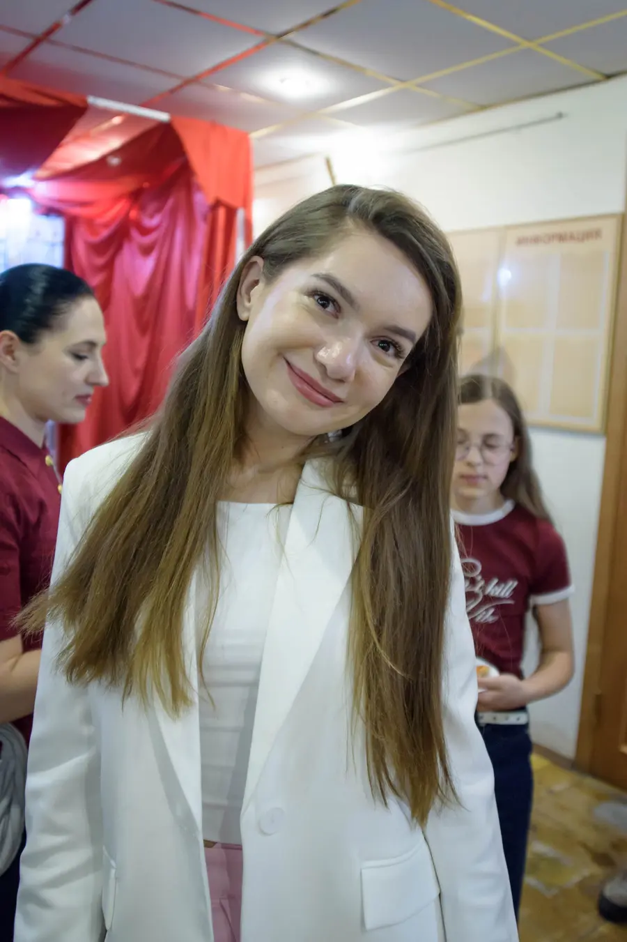 Выпускной школы Фоксинбург 2026: сцена, награждение, Лиса