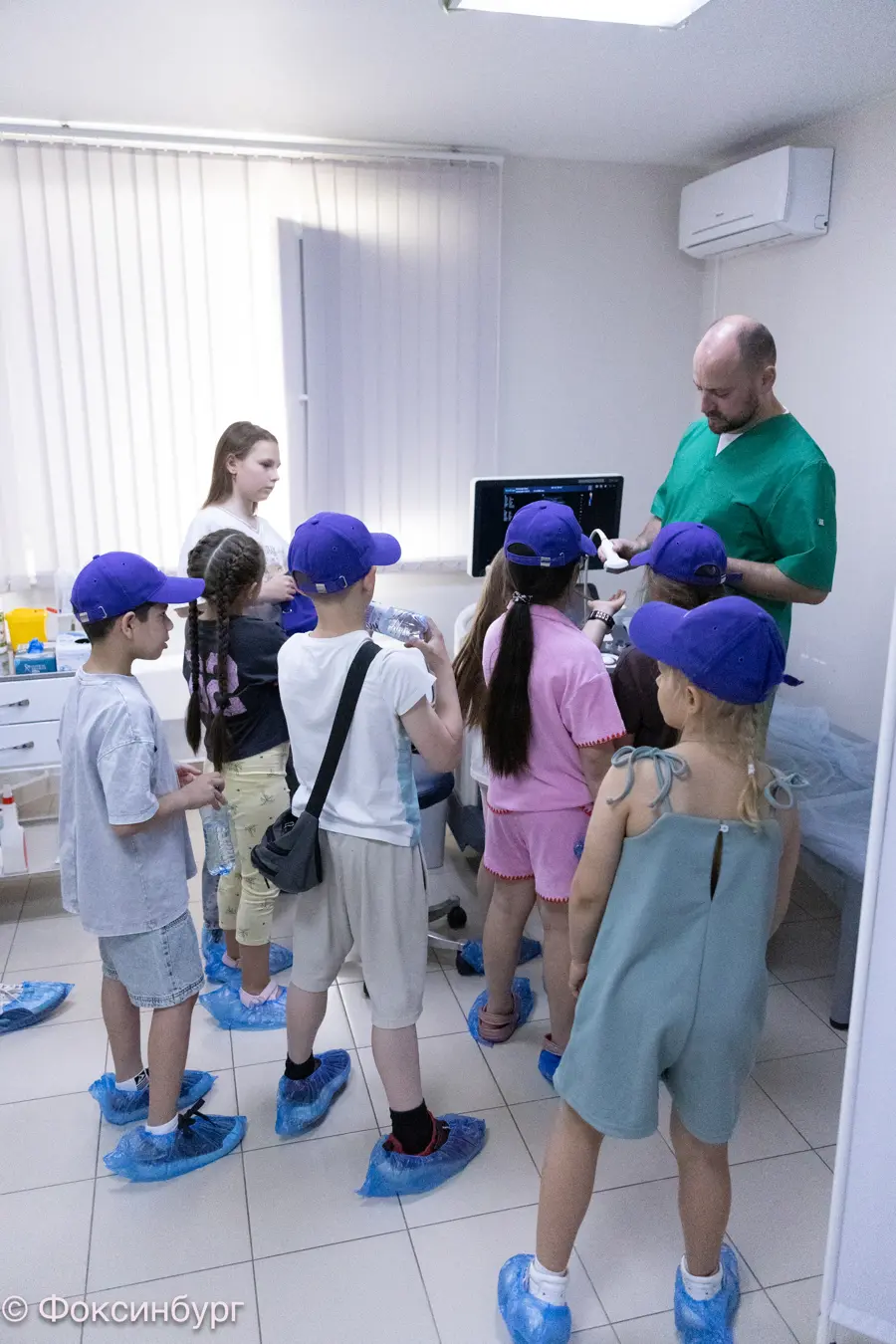 Ученики Фоксинбурга на экскурсии: Ю-Клиника и пожарная станция